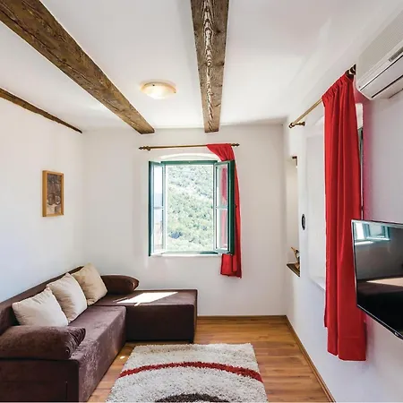 Cozy In With House Sea View